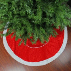 Northlight 48" Red And White Quilted Faux Fur Border Christmas Tree Skirt -Chic Christmas Decoration northlight l85492 2 91091.1588355825