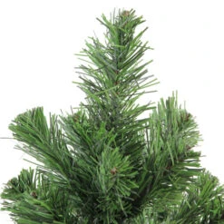 Northlight 24" Mini Pine Medium Artificial Christmas Tree, Unlit -Chic Christmas Decoration northlight v04276 5 cloiseup 28513.1669884309