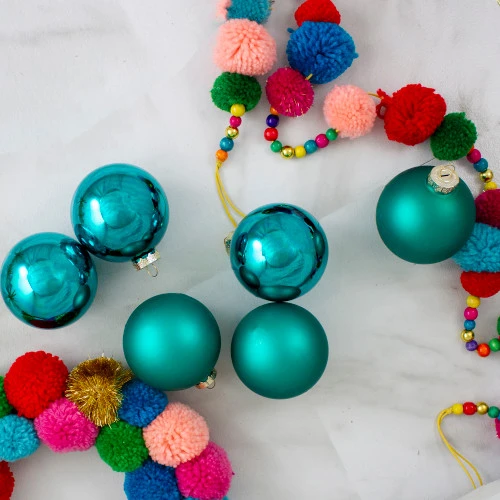 Northlight 6ct Shiny And Matte Turquoise Green Glass Ball Christmas Ornaments 3.25" (80mm) 2 Northlight 6ct Shiny And Matte Turquoise Green Glass Ball Christmas Ornaments 3.25" (80mm) - Image 2