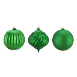 Northlight 3ct Green Shatterproof 3-Finish Christmas Onion And Ball Ornaments 4.75" (120mm)